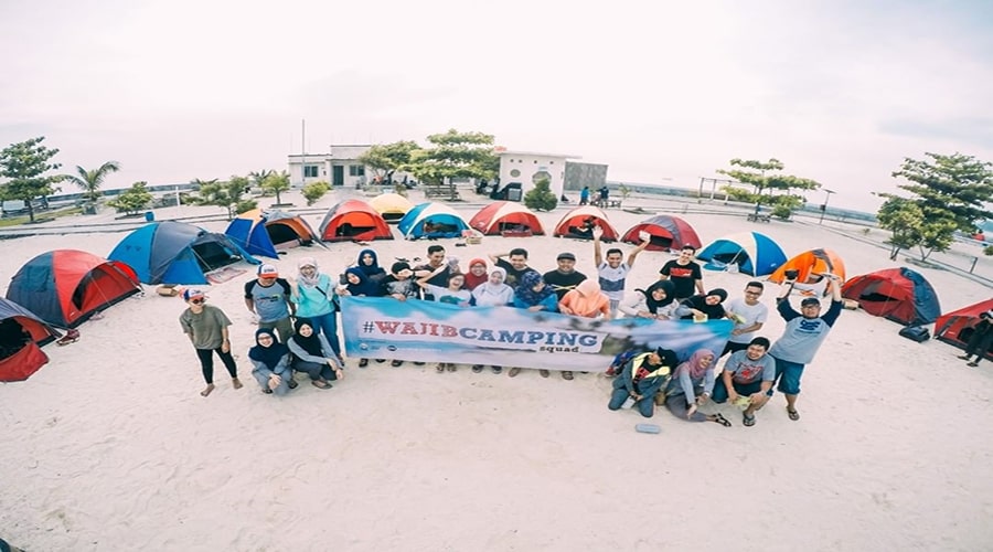 Seru, Camping dan Menikmati Malam di Pulau Karang Congkak